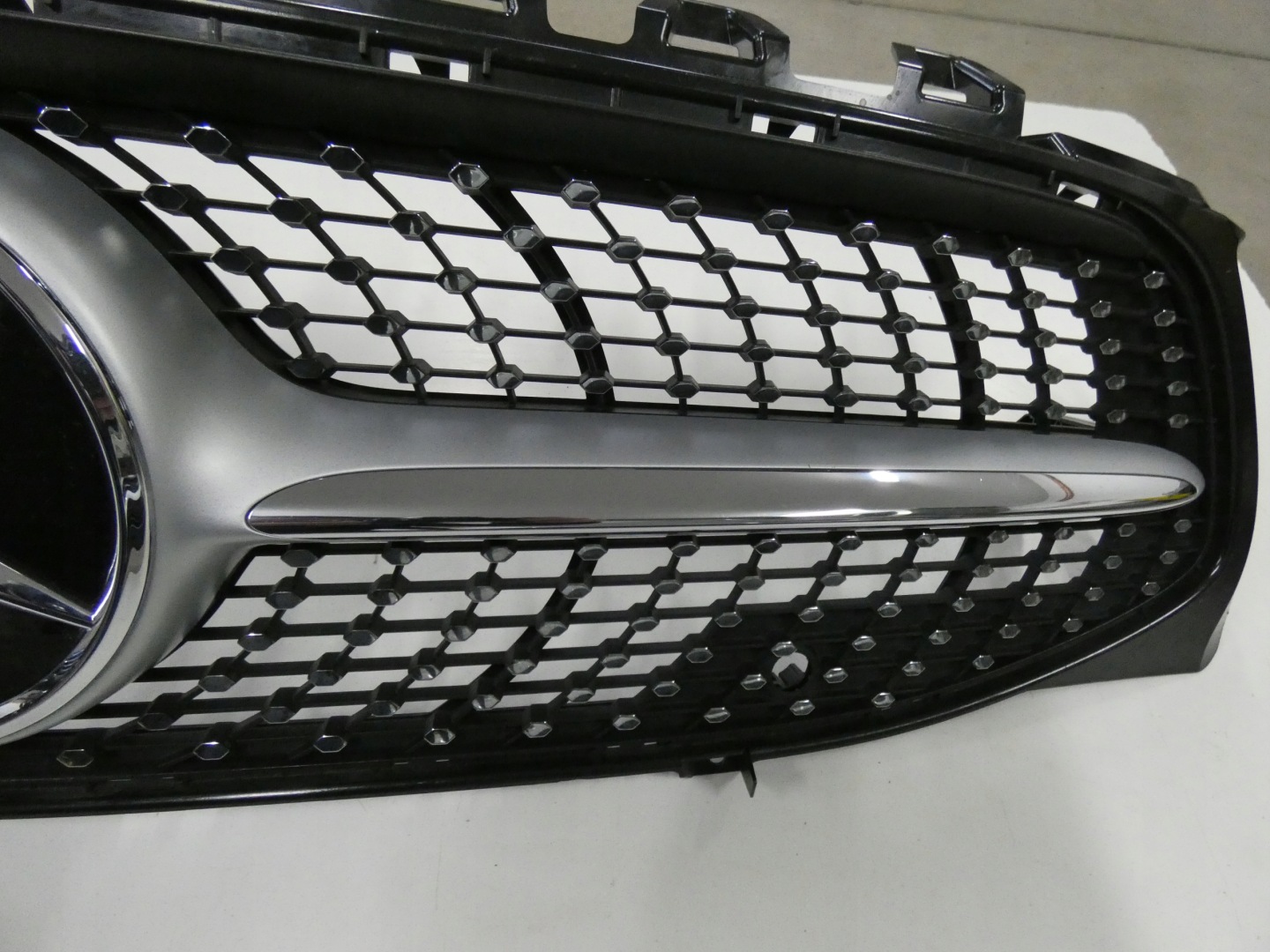 Mercedes-Benz CLA C118 Kühlergrill FRONTGRILL Kühlergitter - Thumbnail 3