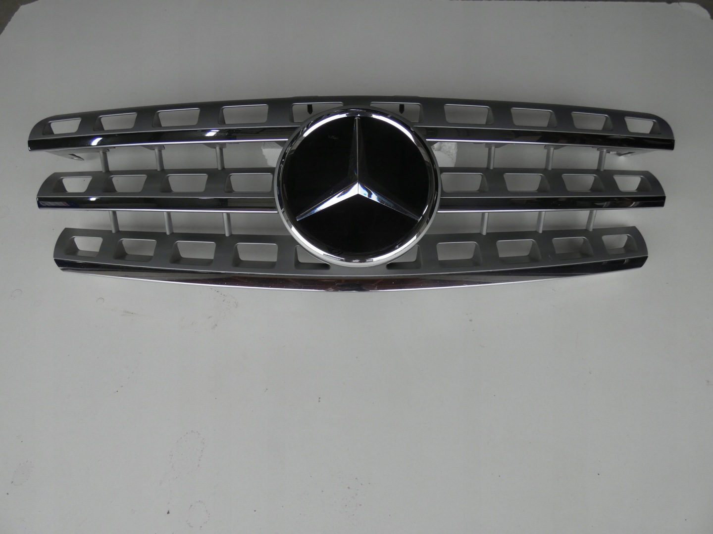 Mercedes-Benz M-Klasse W164 Kühlergrill FRONTGRILL Kühlergitter - Thumbnail 1