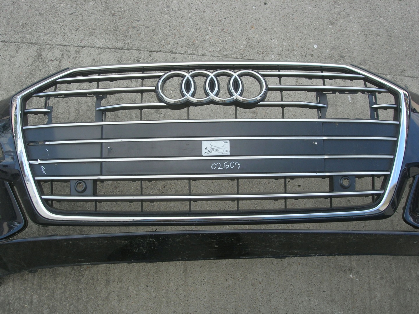 Audi A6 Kühlergrill FRONTGRILL Kühlergitter 4K0853651 - Thumbnail 1
