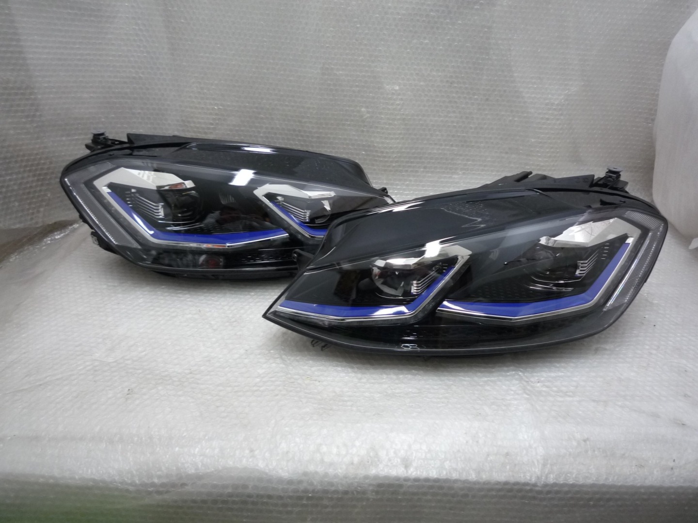 Frontscheinwerfer VW Golf V Facelift LED Links Scheinwerfer Headlight - Thumbnail 1