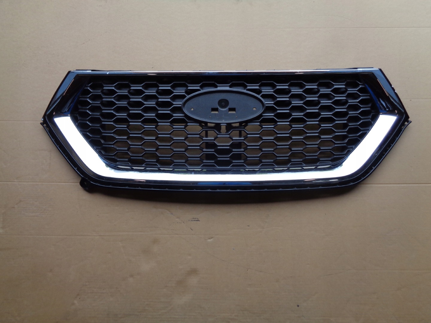 Ford Edge I SBF Mk1 Kühlergrill FRONTGRILL Kühlergitter GT4B8200XAW - Thumbnail 1