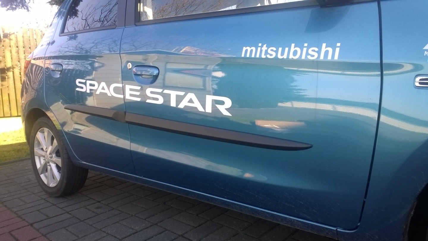 MITSUBISHI SPACE STAR samochodowe listwy boczne