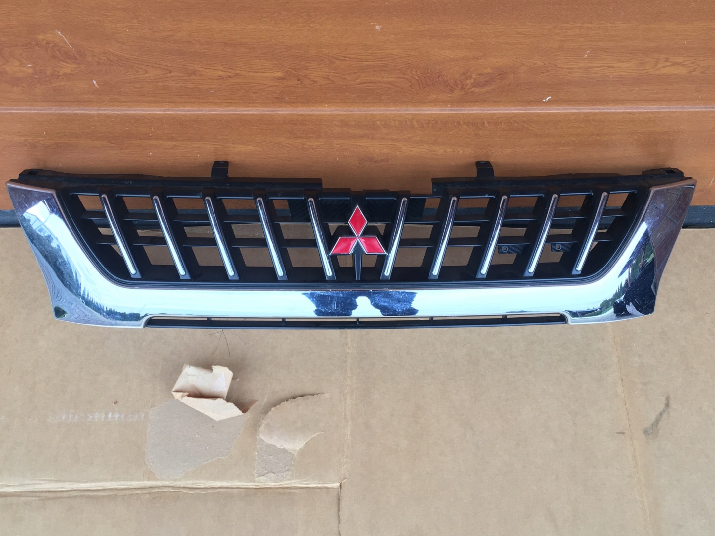 Mitsubishi L200 K60T Kühlergrill FRONTGRILL Kühlergitter - Thumbnail 1