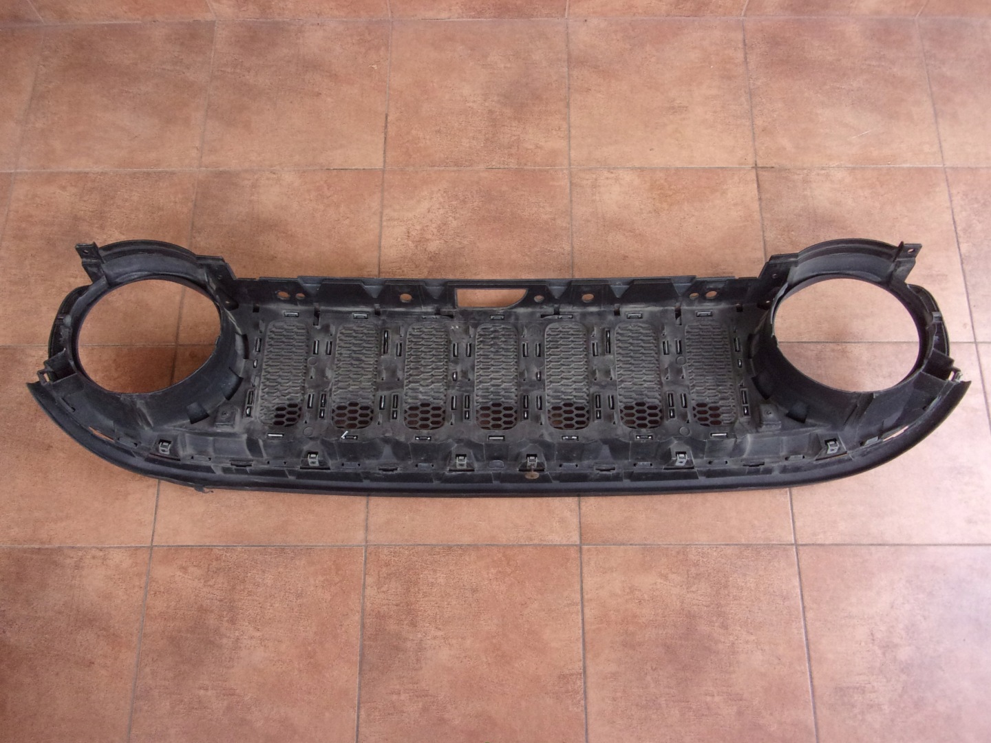 Jeep Renegade BU Kühlergrill FRONTGRILL Kühlergitter 73558782 - Thumbnail 9