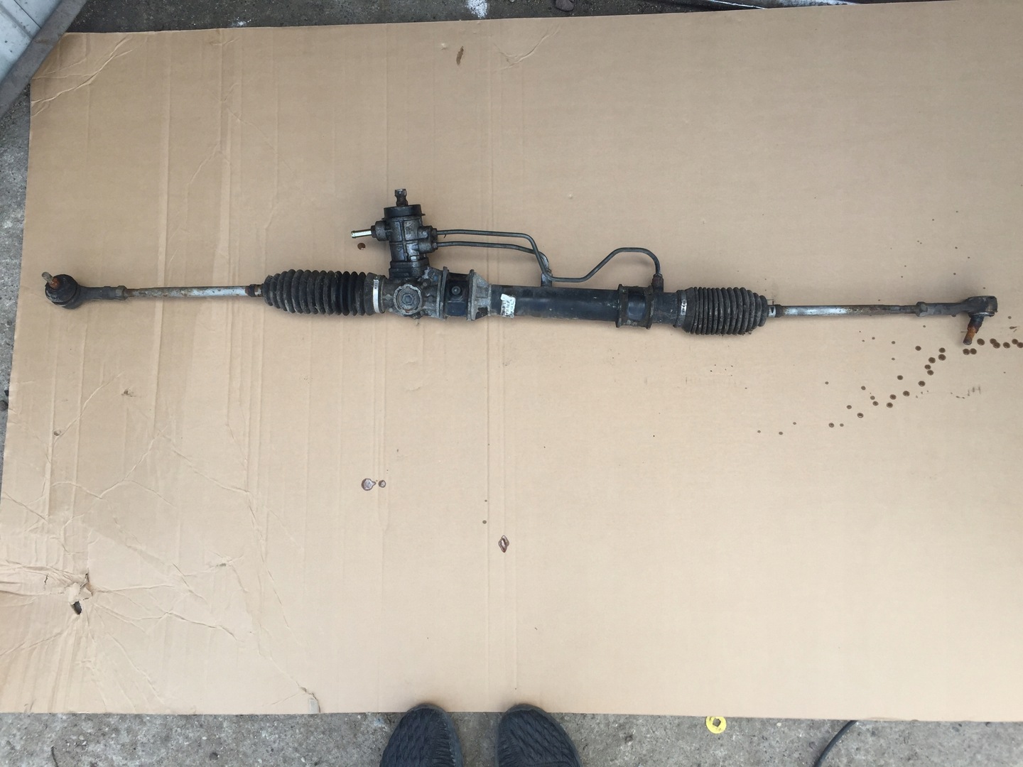 Рулевая рейка mitsubishi colt z2. Рулевая рейка митсубиси каризма 1999. Рулевая рейка митсубиси аутлендер 1. Рулевое мицубиси. Мицубиси галант 8 рулевая рейка.