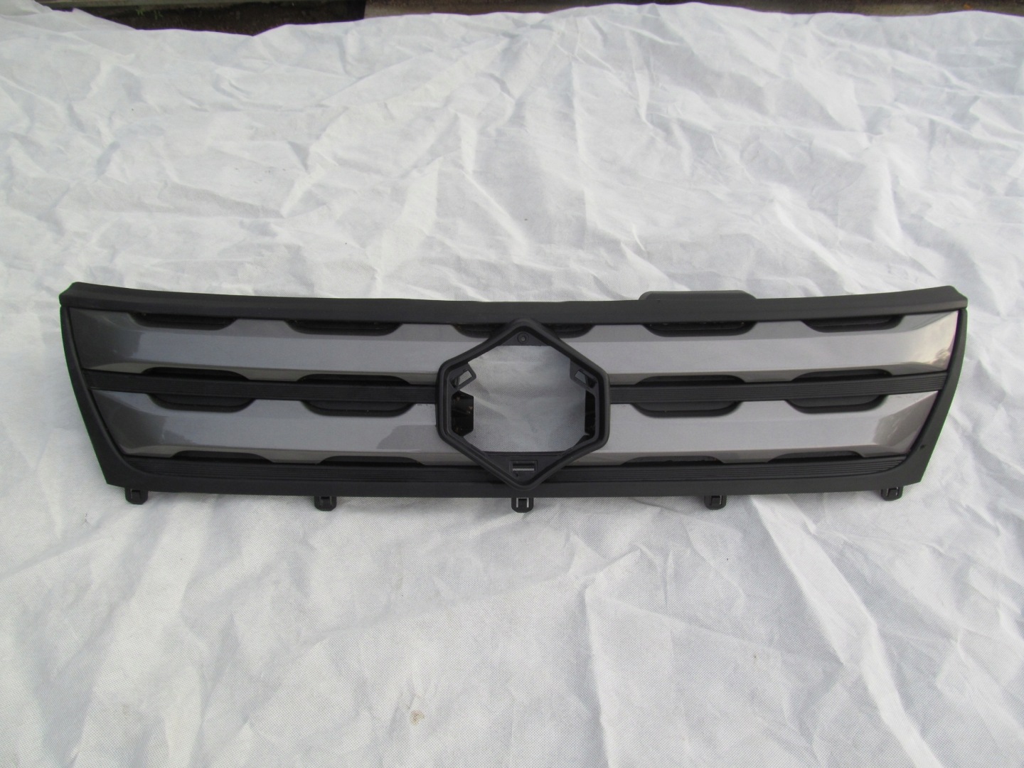 Suzuki Vitara I ET Kühlergrill FRONTGRILL Kühlergitter 7212154P0 - Thumbnail 3