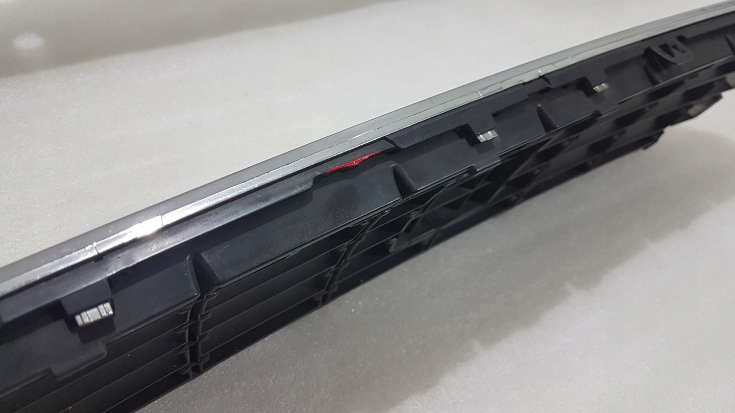 Volvo S40/S50/V40/V50 S40 Kühlergrill FRONTGRILL Kühlergitter 30744915 - Thumbnail 8