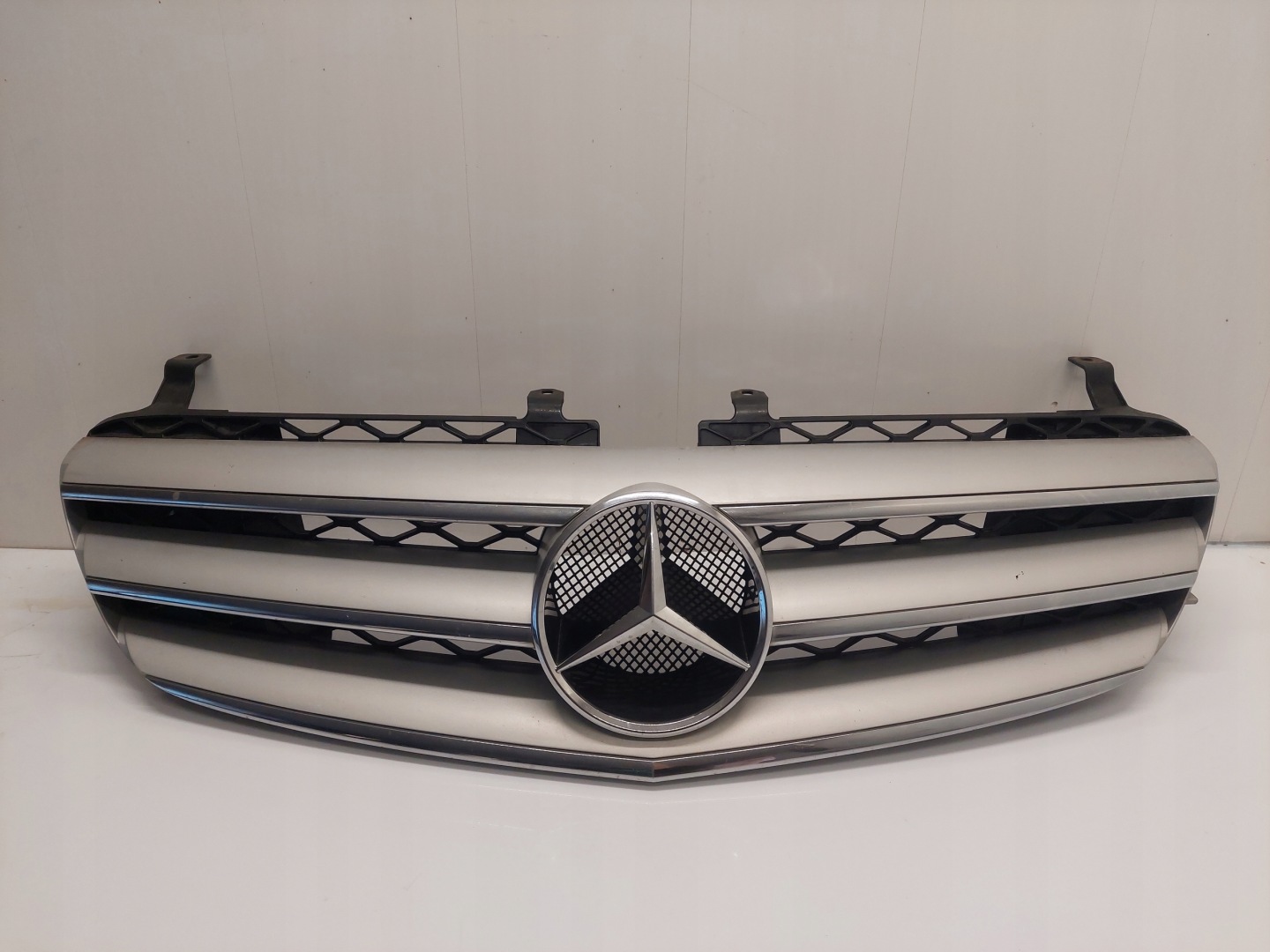 Mercedes-Benz R-Klasse W251 Kühlergrill FRONTGRILL Kühlergitter A2518880423 - Thumbnail 1