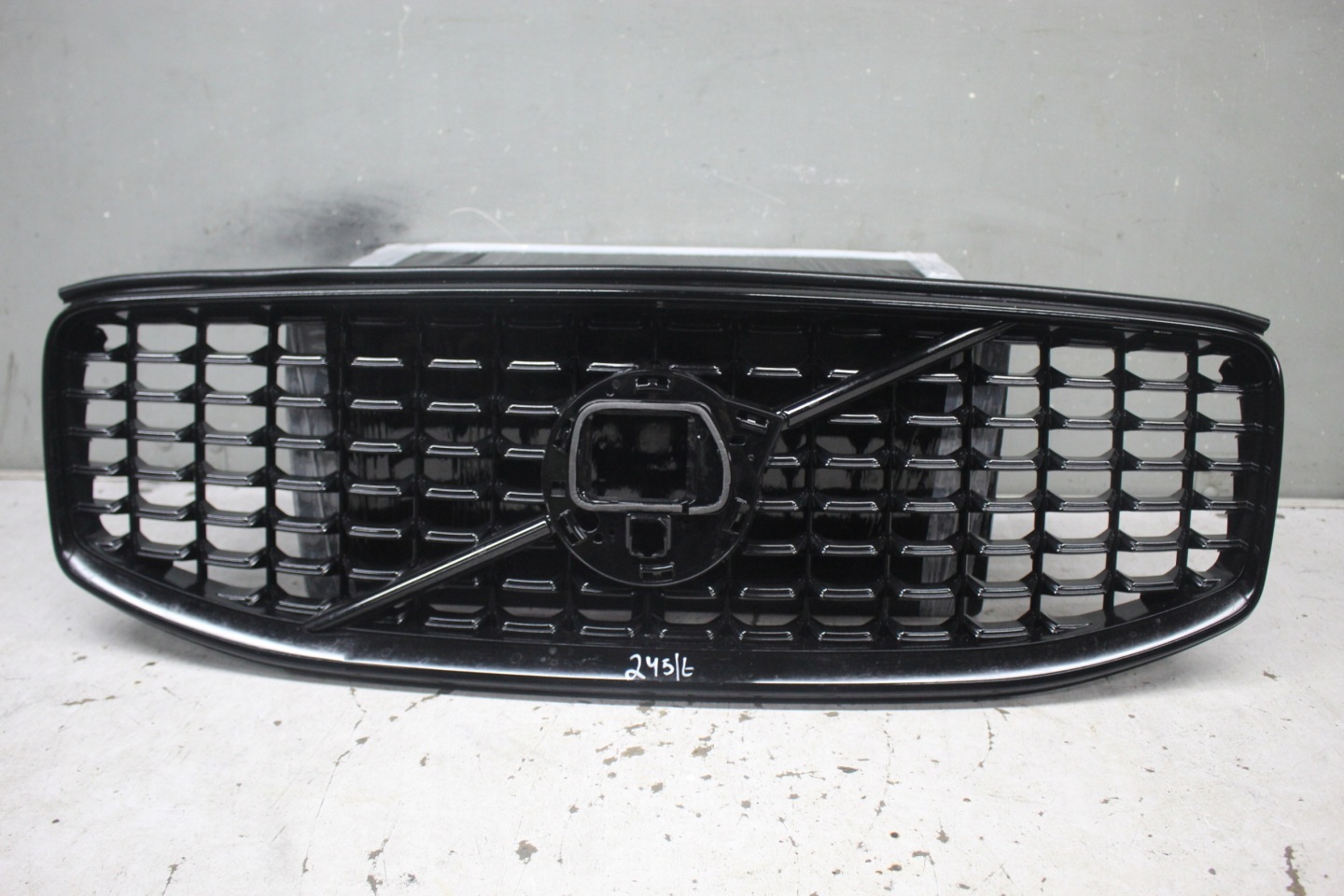 Volvo XC60 Kühlergrill FRONTGRILL Kühlergitter - Thumbnail 1