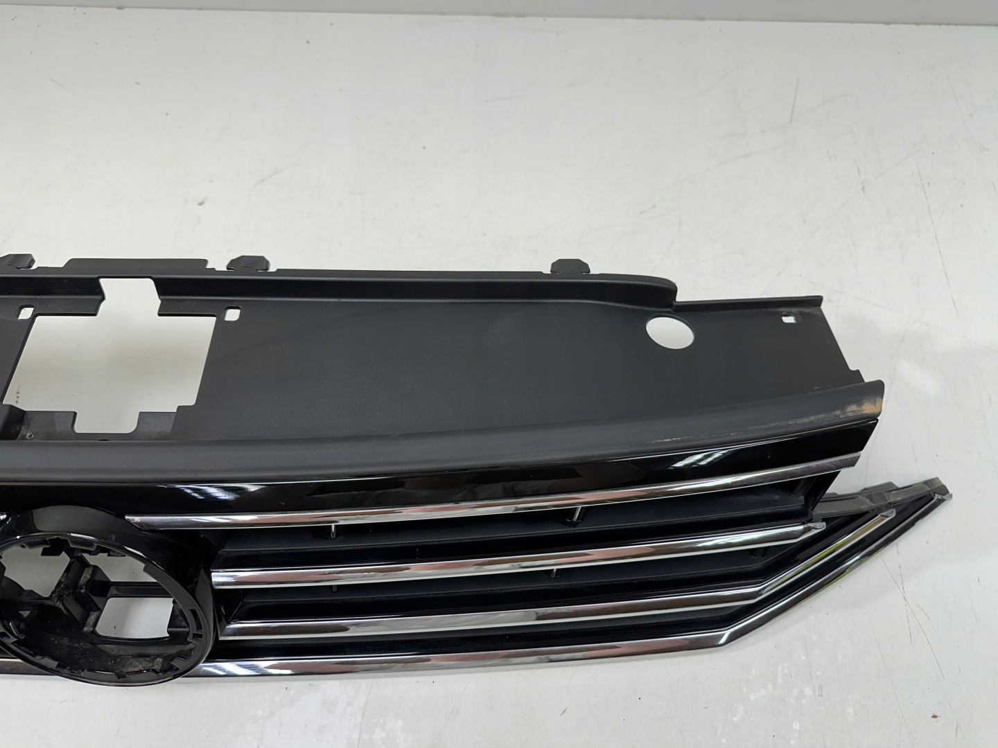 VW Passat B8 Kühlergrill FRONTGRILL Kühlergitter 3G0853651B - Thumbnail 8