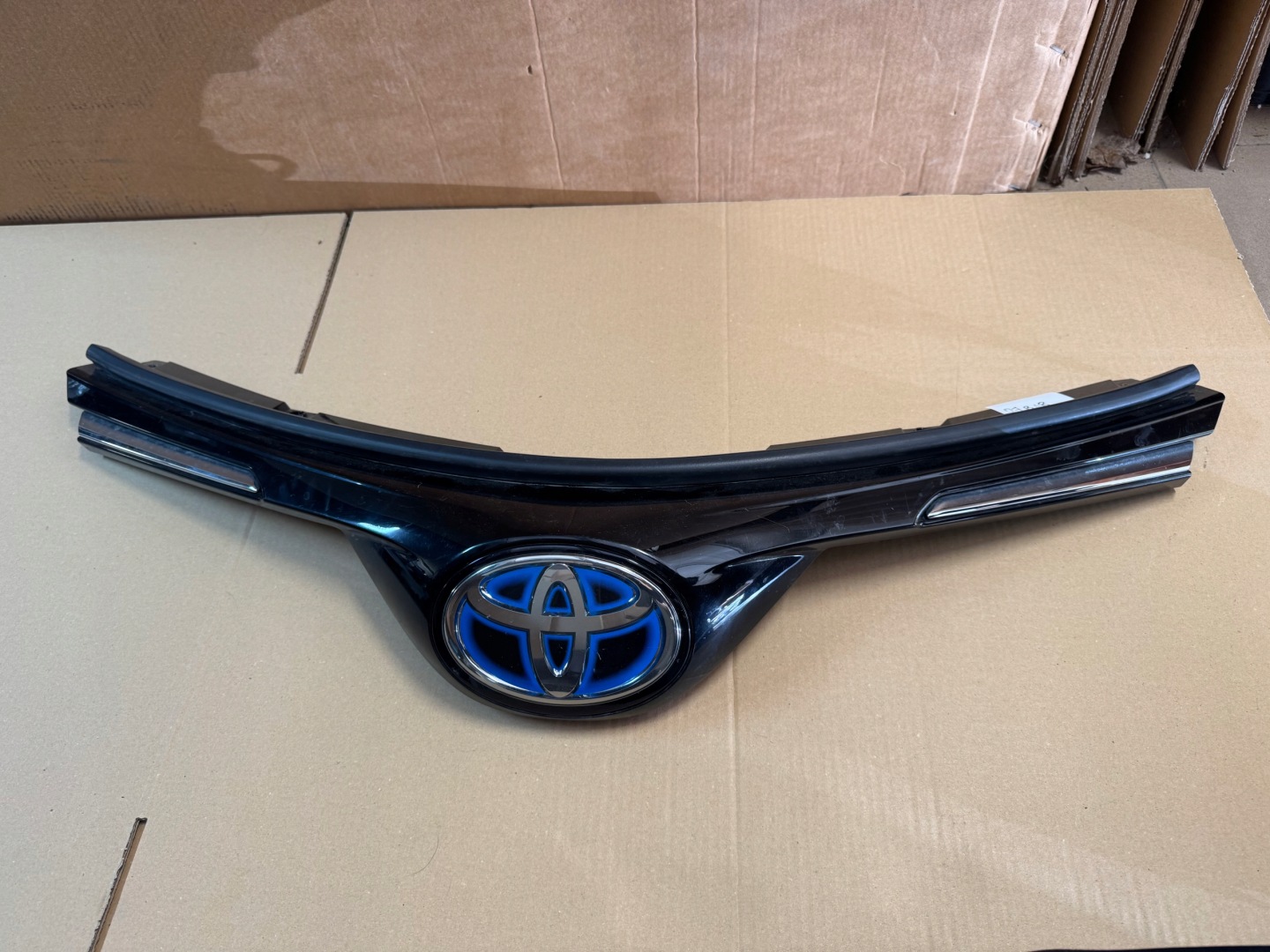 Toyota RAV4 XA5 Kühlergrill FRONTGRILL Kühlergitter - Thumbnail 1