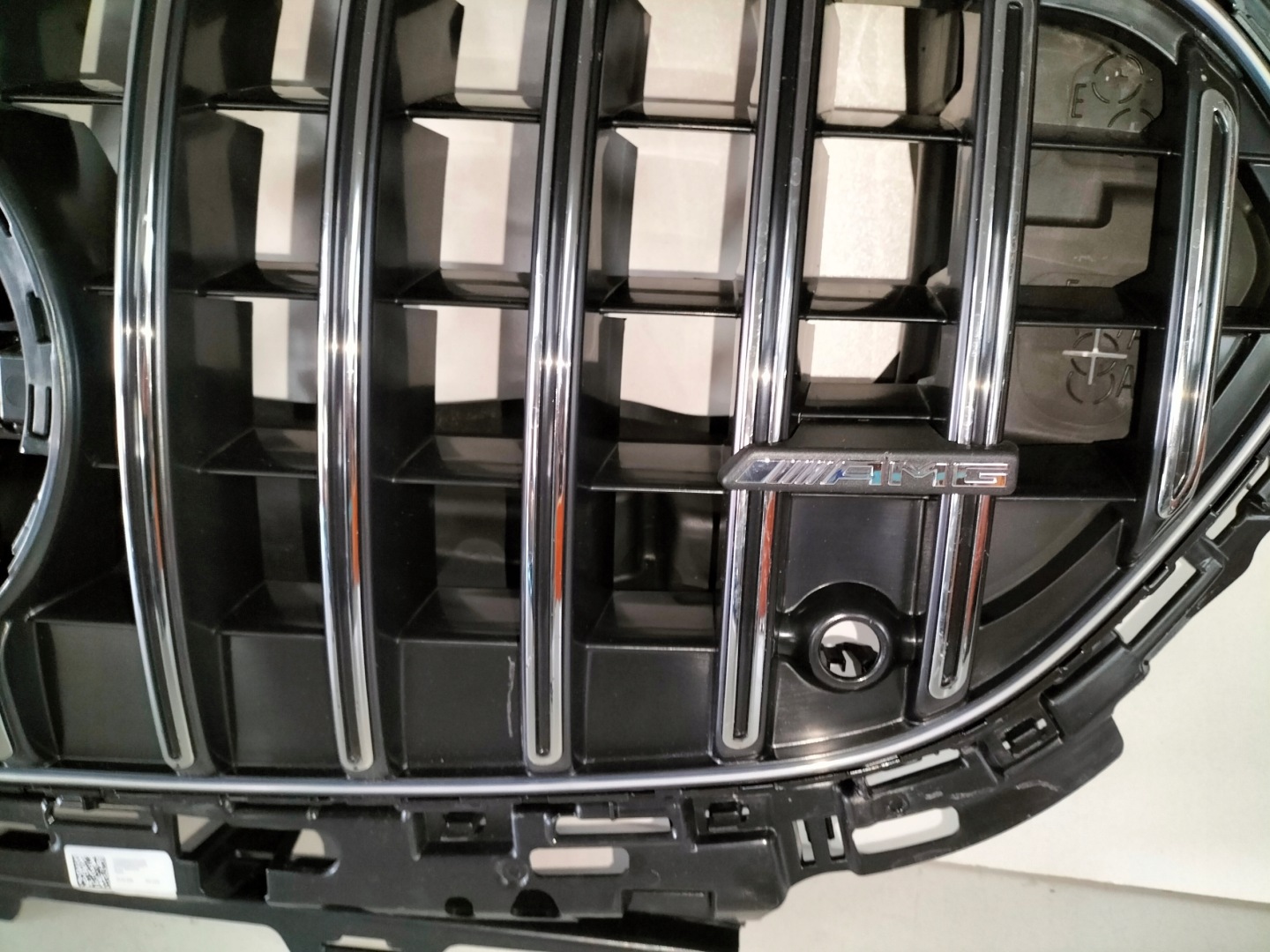 Mercedes-Benz E-Klasse W214 Kühlergrill FRONTGRILL Kühlergitter A2148806902 - Thumbnail 4