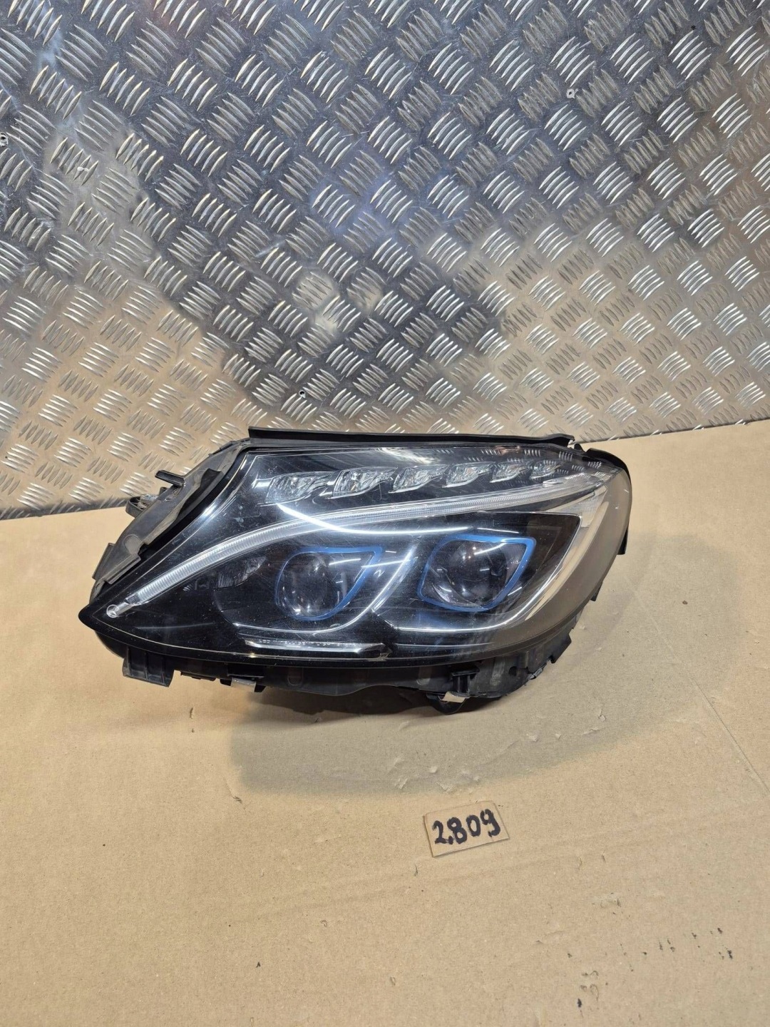 Frontscheinwerfer Mercedes-Benz C-Klasse W205 A2059067704 LED Links Headlight - Thumbnail 1