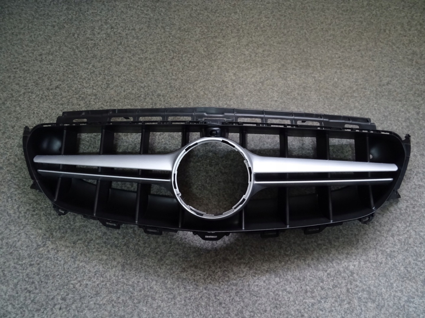 Mercedes-Benz E-Klasse W213 Kühlergrill FRONTGRILL Kühlergitter A2138830900 - Thumbnail 1