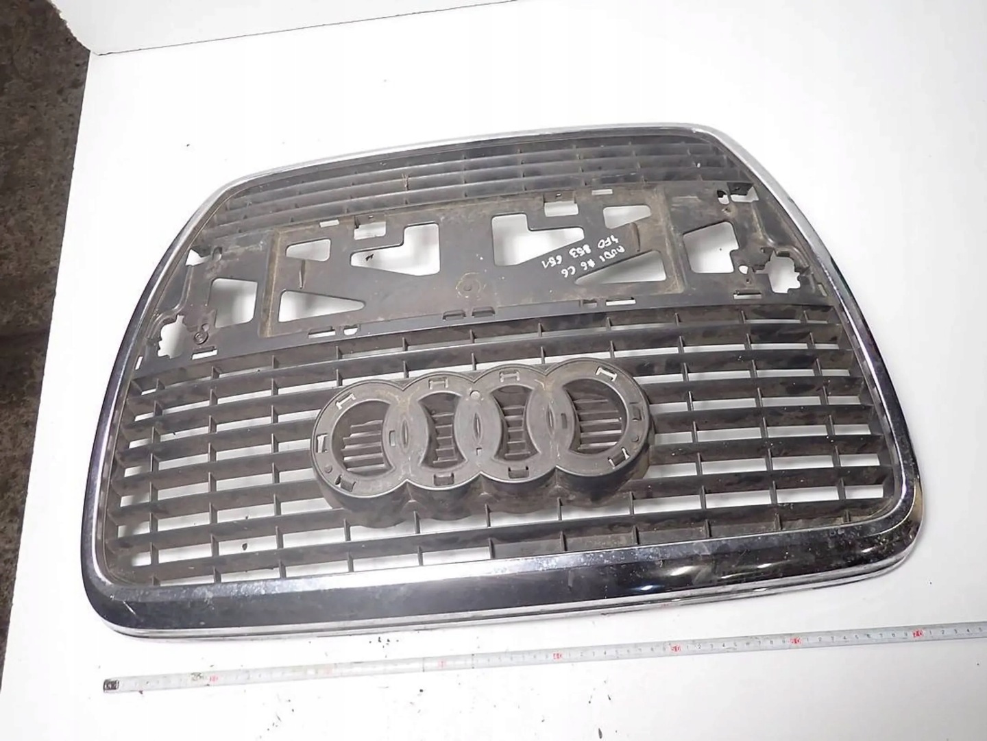 Audi A6 Kühlergrill FRONTGRILL Kühlergitter 4F0853651 - Thumbnail 1