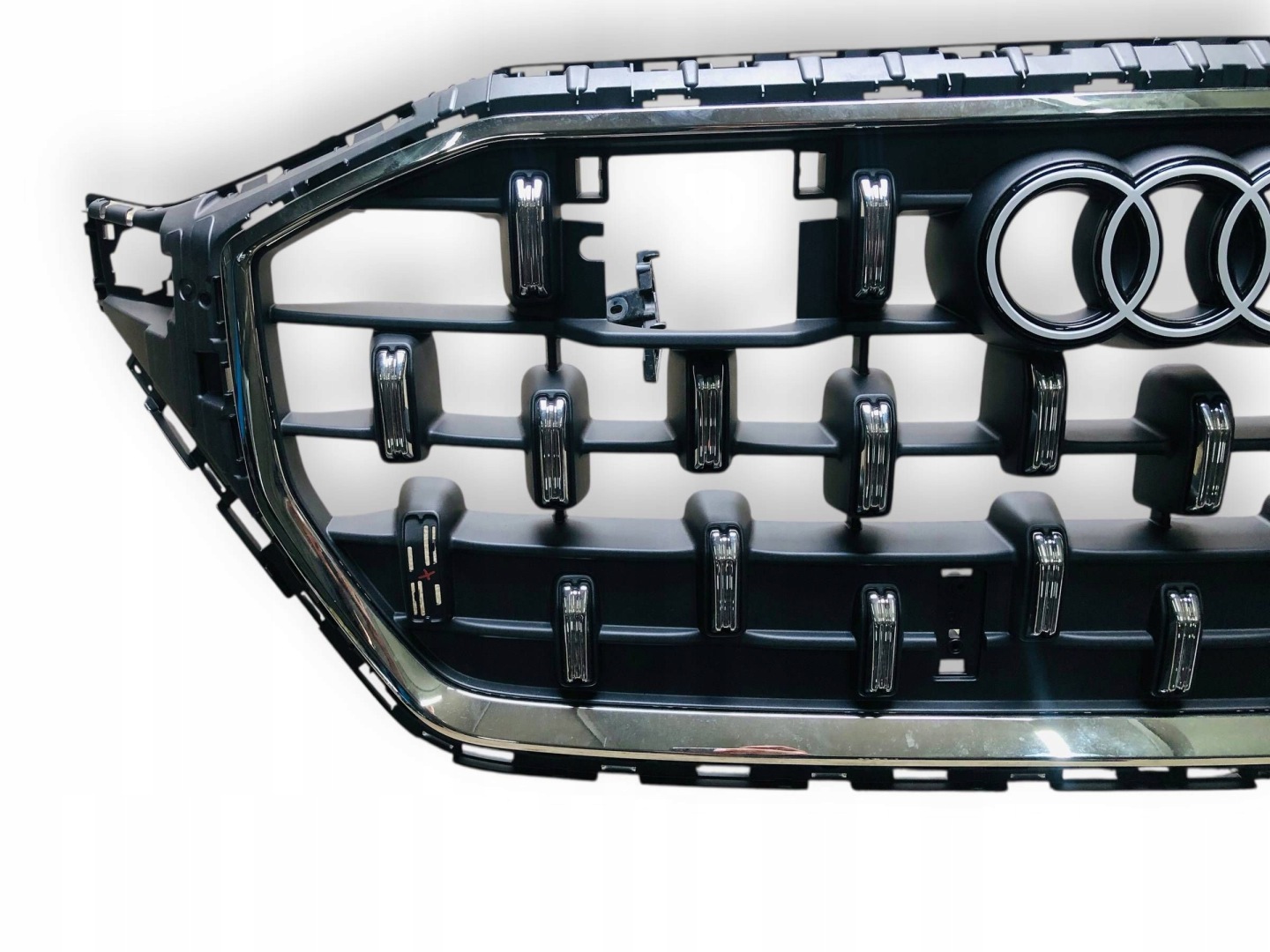 Audi Q8 Kühlergrill FRONTGRILL Kühlergitter 4M8853651CF - Thumbnail 2