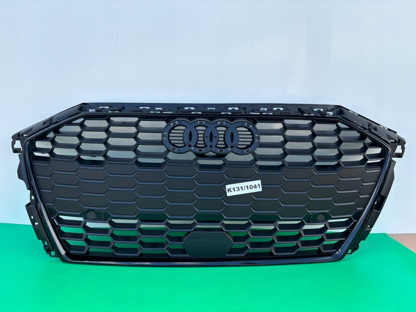 Audi A3 8Y Kühlergrill FRONTGRILL Kühlergitter 8Y0853651B0 - Thumbnail 1