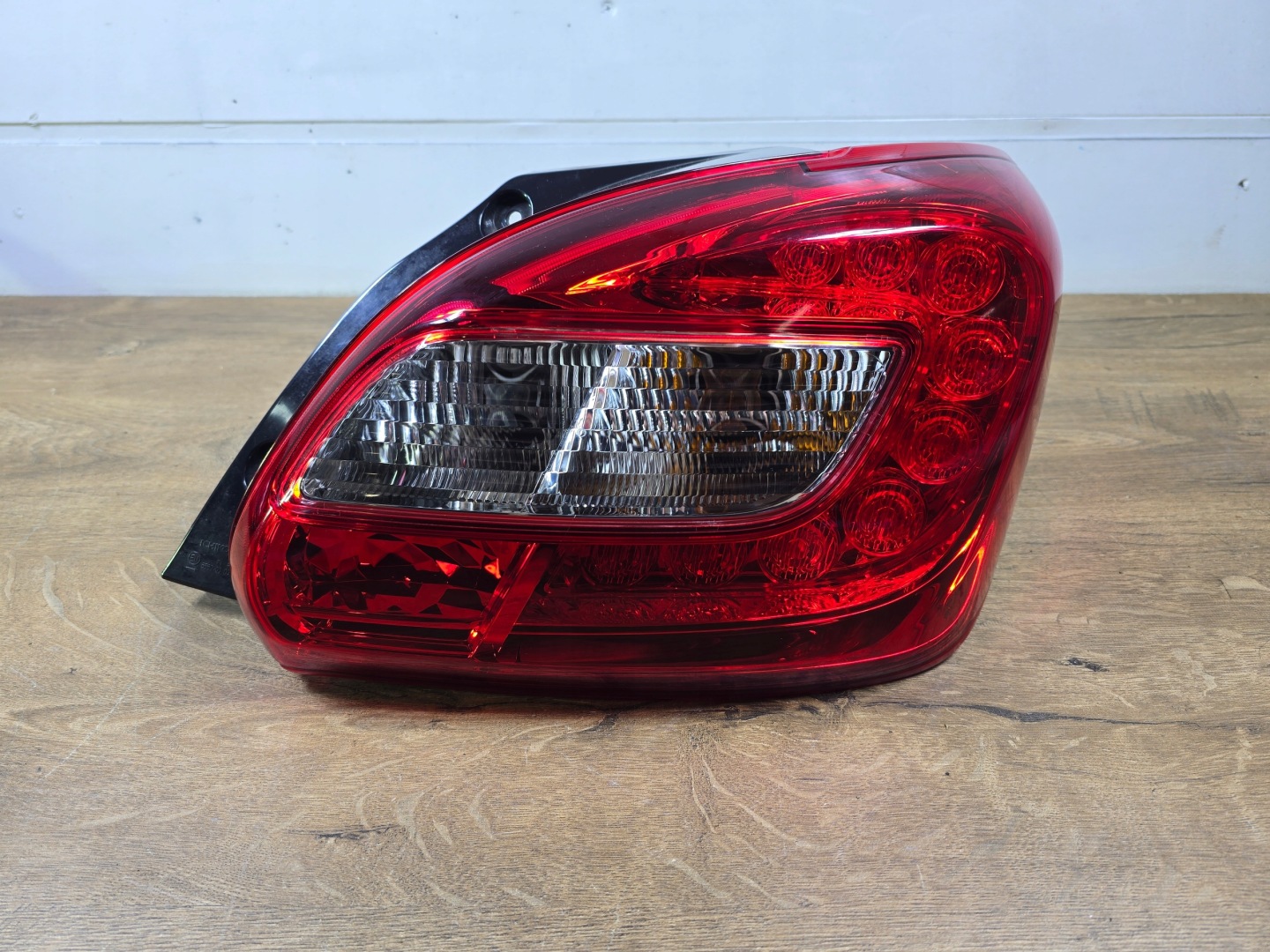 Mitsubishi Space Star A00 Rückleuchte 8330B020 Rearlamp - Thumbnail 1