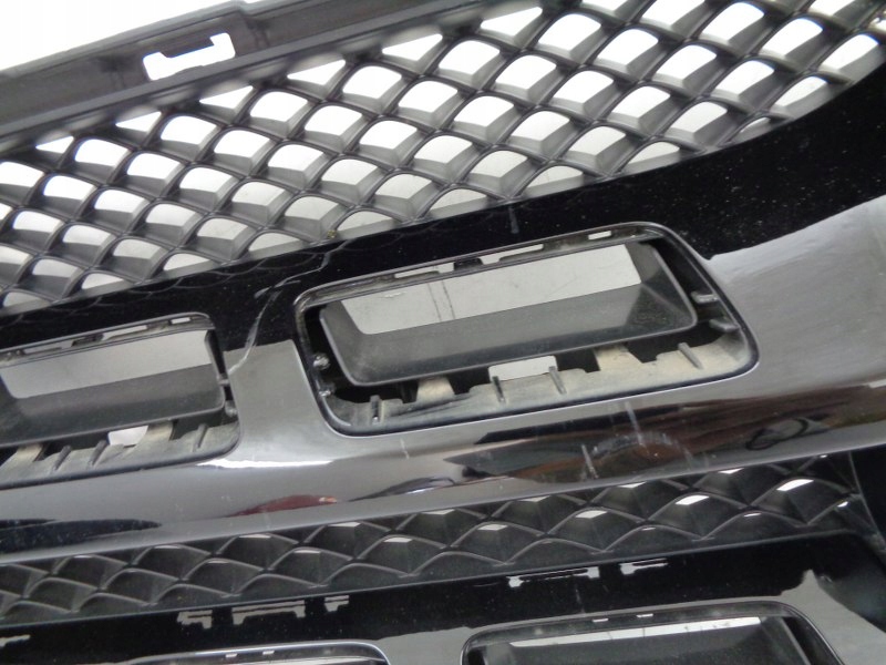 Mercedes-Benz GLA W156 Kühlergrill FRONTGRILL Kühlergitter A1568880300 - Thumbnail 3