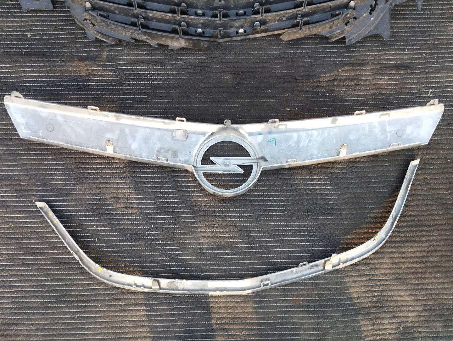 Opel Meriva S10 Kühlergrill FRONTGRILL Kühlergitter 13267726 - Thumbnail 9