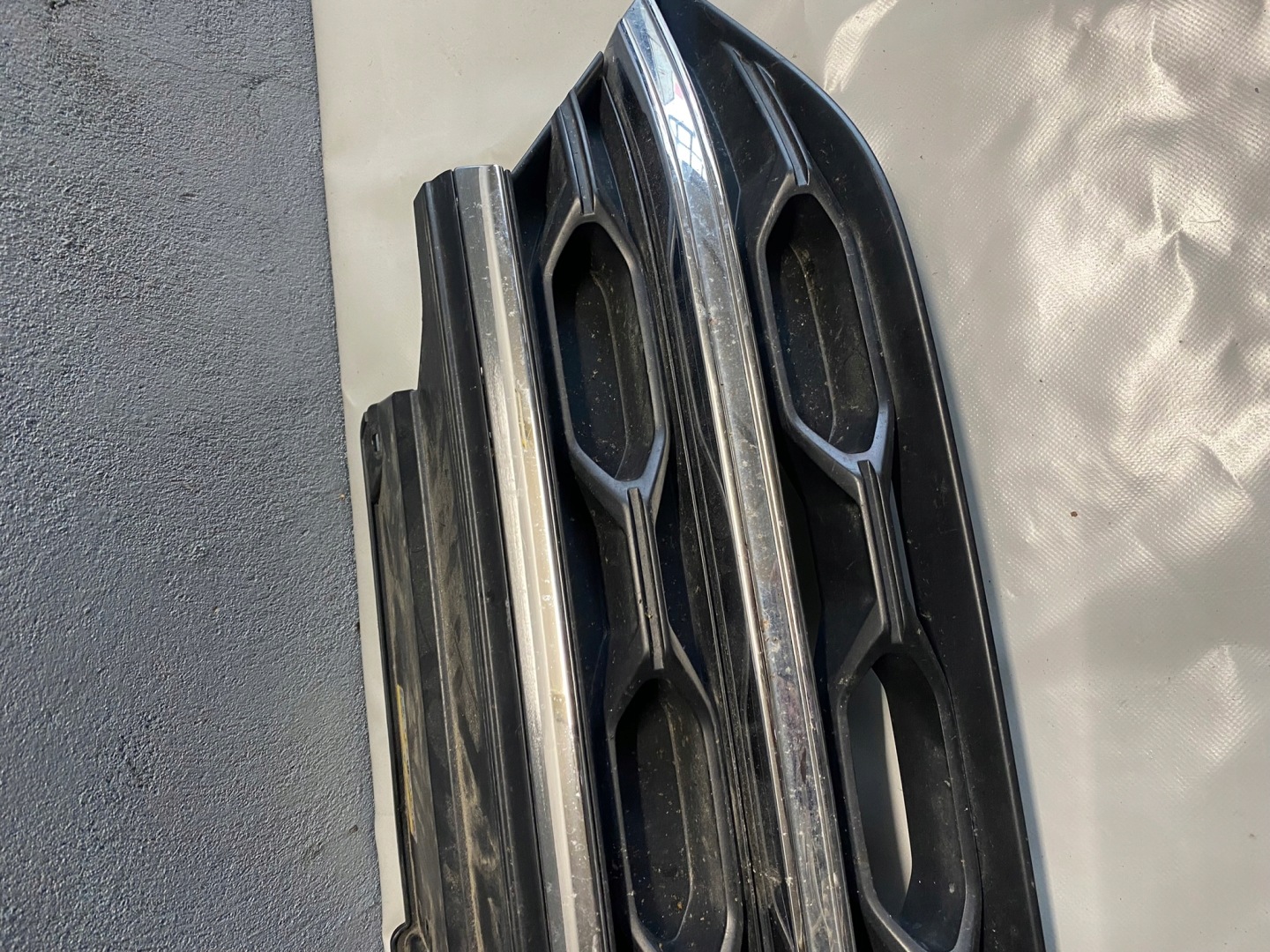 VW T-Roc A1 Kühlergrill FRONTGRILL Kühlergitter 2GA853651G - Thumbnail 5