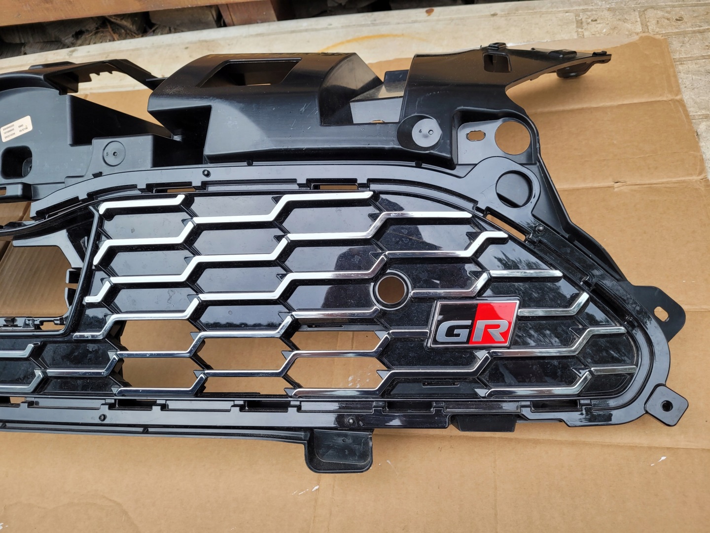 Toyota Yaris Cross XPB1F Kühlergrill FRONTGRILL Kühlergitter - Thumbnail 2