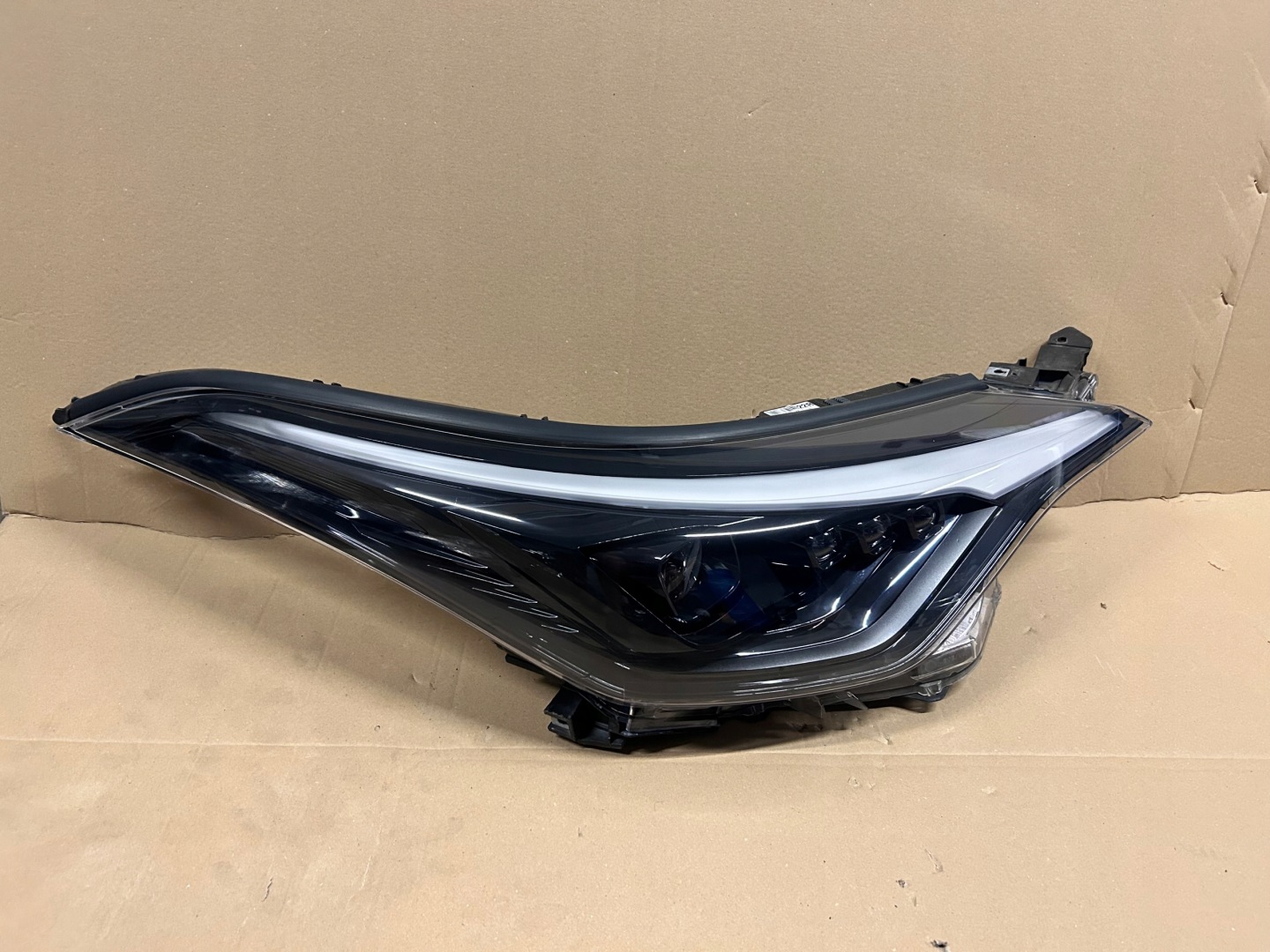 Frontscheinwerfer Toyota C-HR X20 81110YP2800 LED Rechts Scheinwerfer Headlight - Thumbnail 1