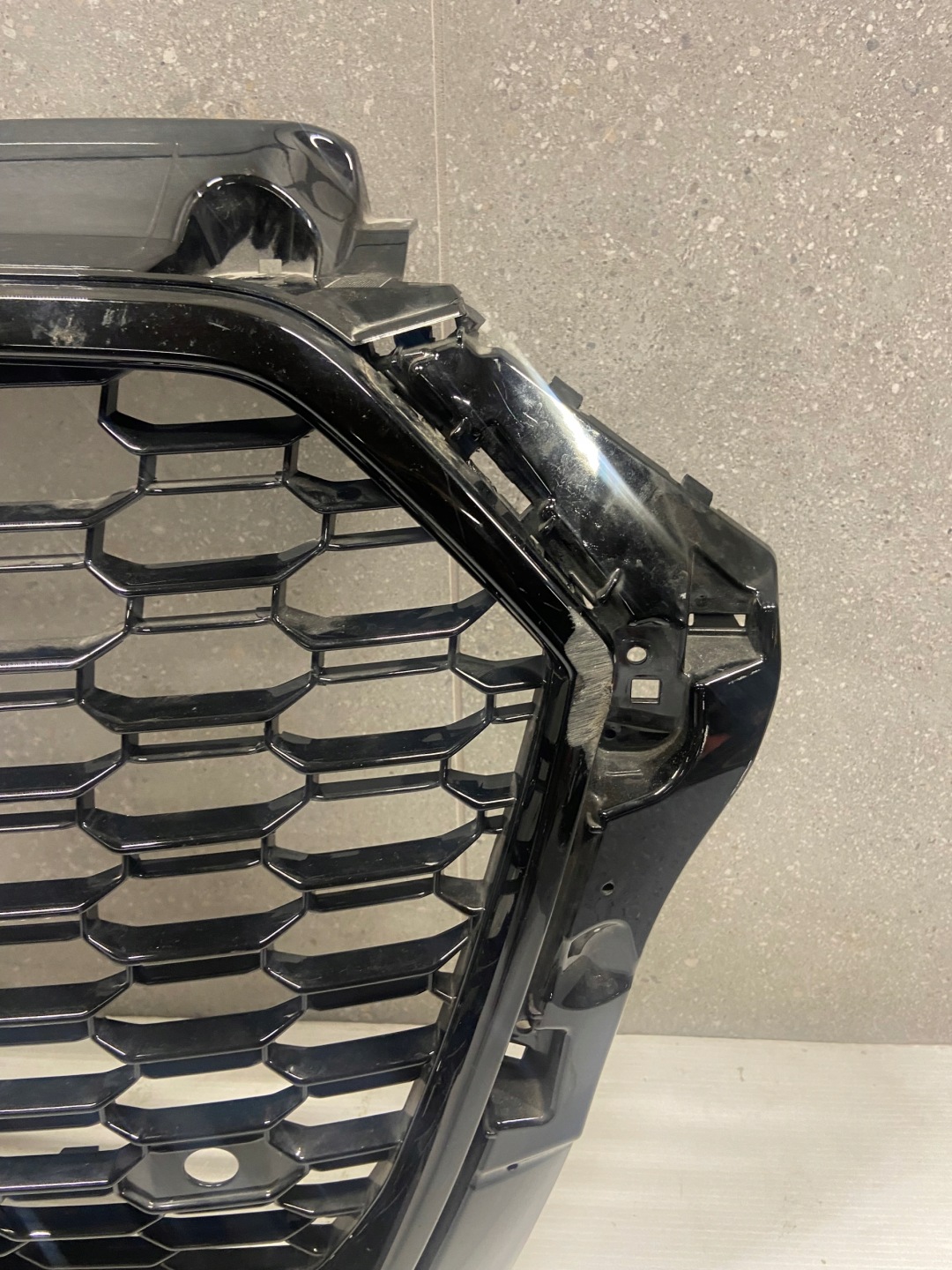 Audi 8V5 Kühlergrill FRONTGRILL Kühlergitter 8V5853651S - Thumbnail 6
