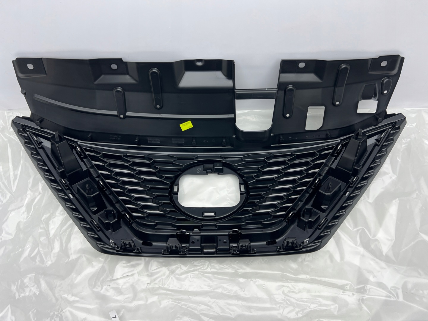 Nissan Qashqai J11 Kühlergrill FRONTGRILL Kühlergitter 62398HV80A - Thumbnail 6