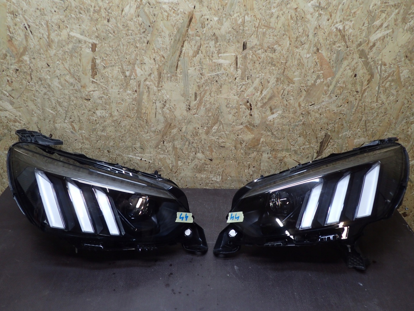 Frontscheinwerfer Peugeot 2008 9823194180 LED Links Scheinwerfer Headlight - Thumbnail 1