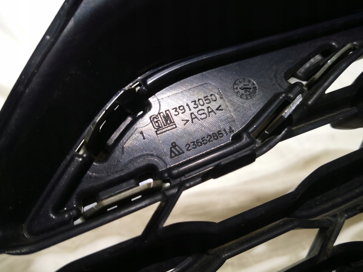 Opel Astra Kühlergrill FRONTGRILL Kühlergitter 39130501 - Thumbnail 6