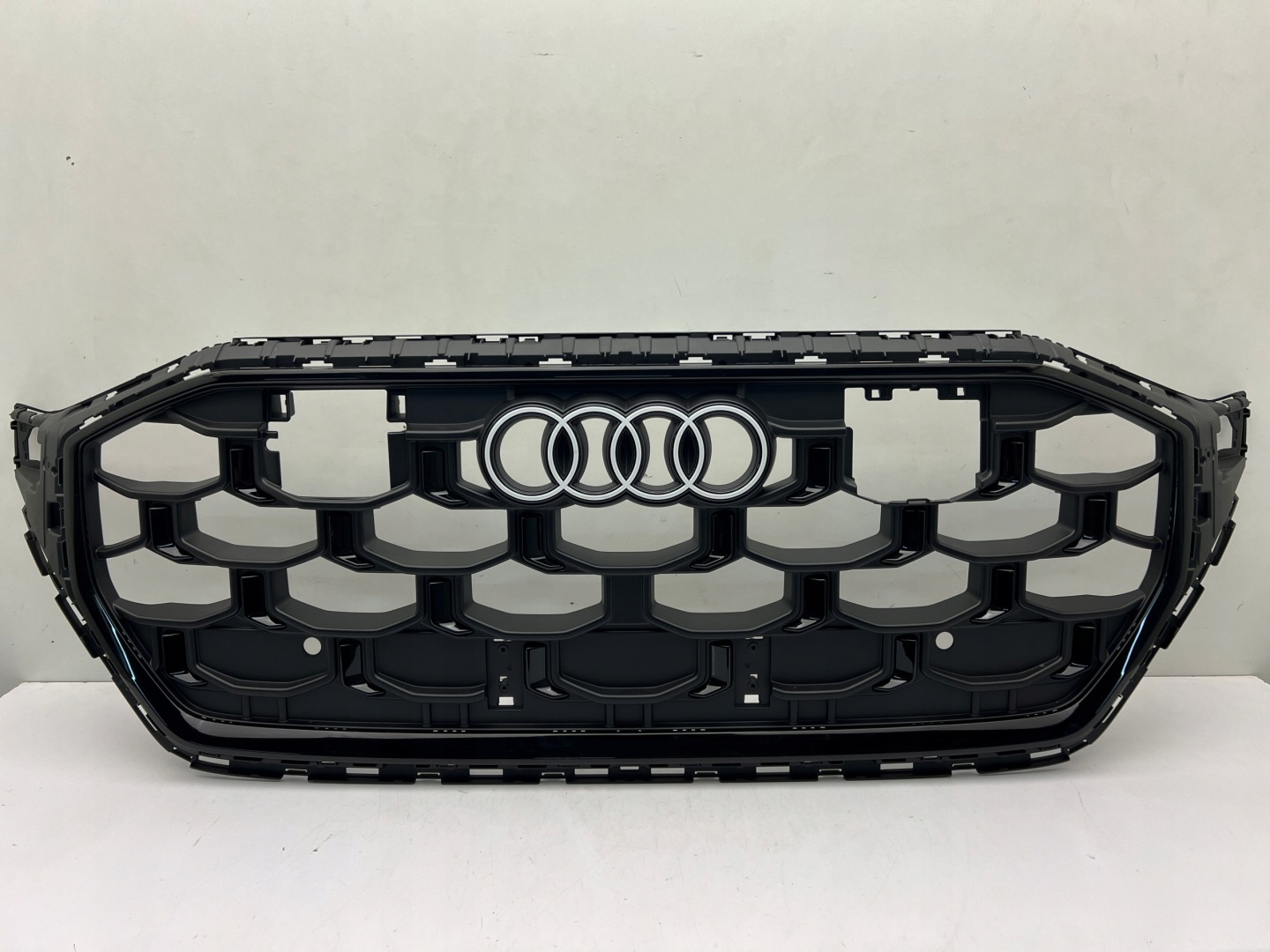 Audi Q8 Kühlergrill FRONTGRILL Kühlergitter 4M8853651SU - Thumbnail 1