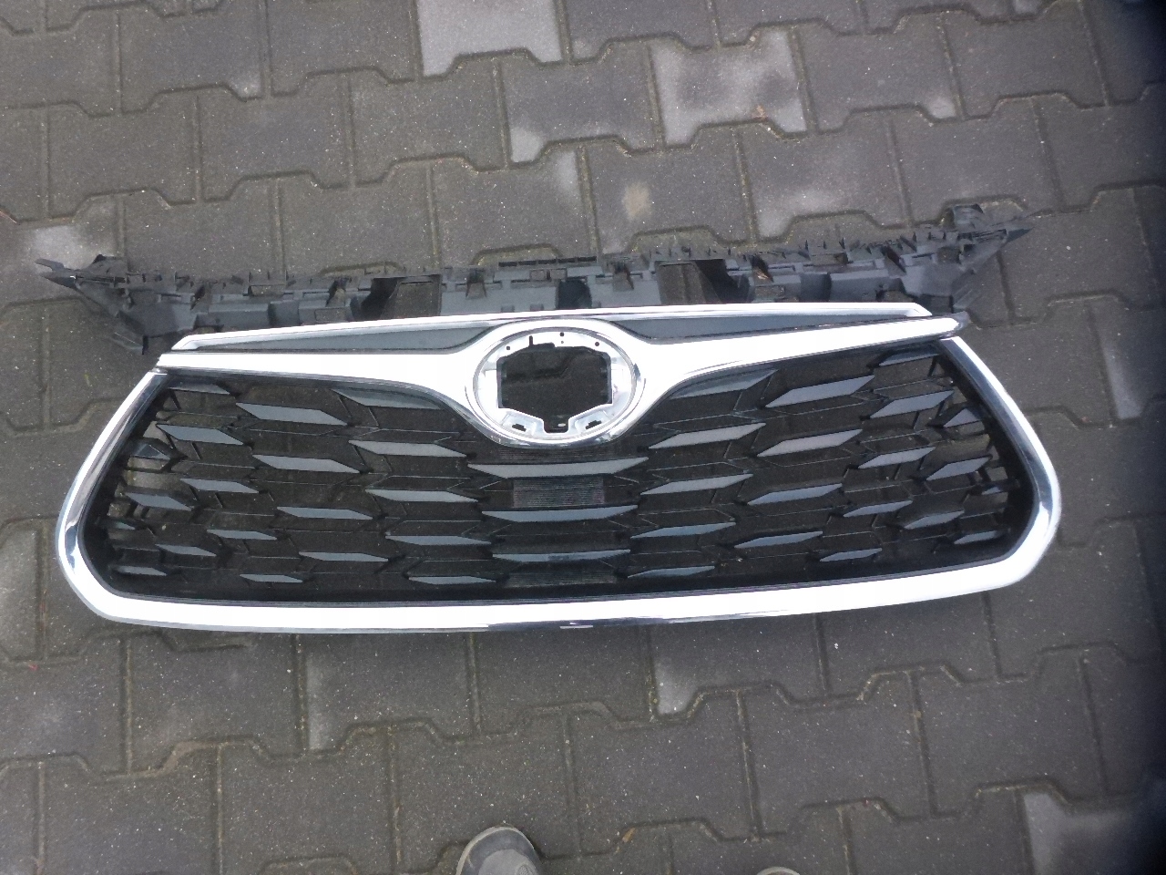 Toyota Highlander XU70 Kühlergrill FRONTGRILL Kühlergitter 531010E340 - Thumbnail 1
