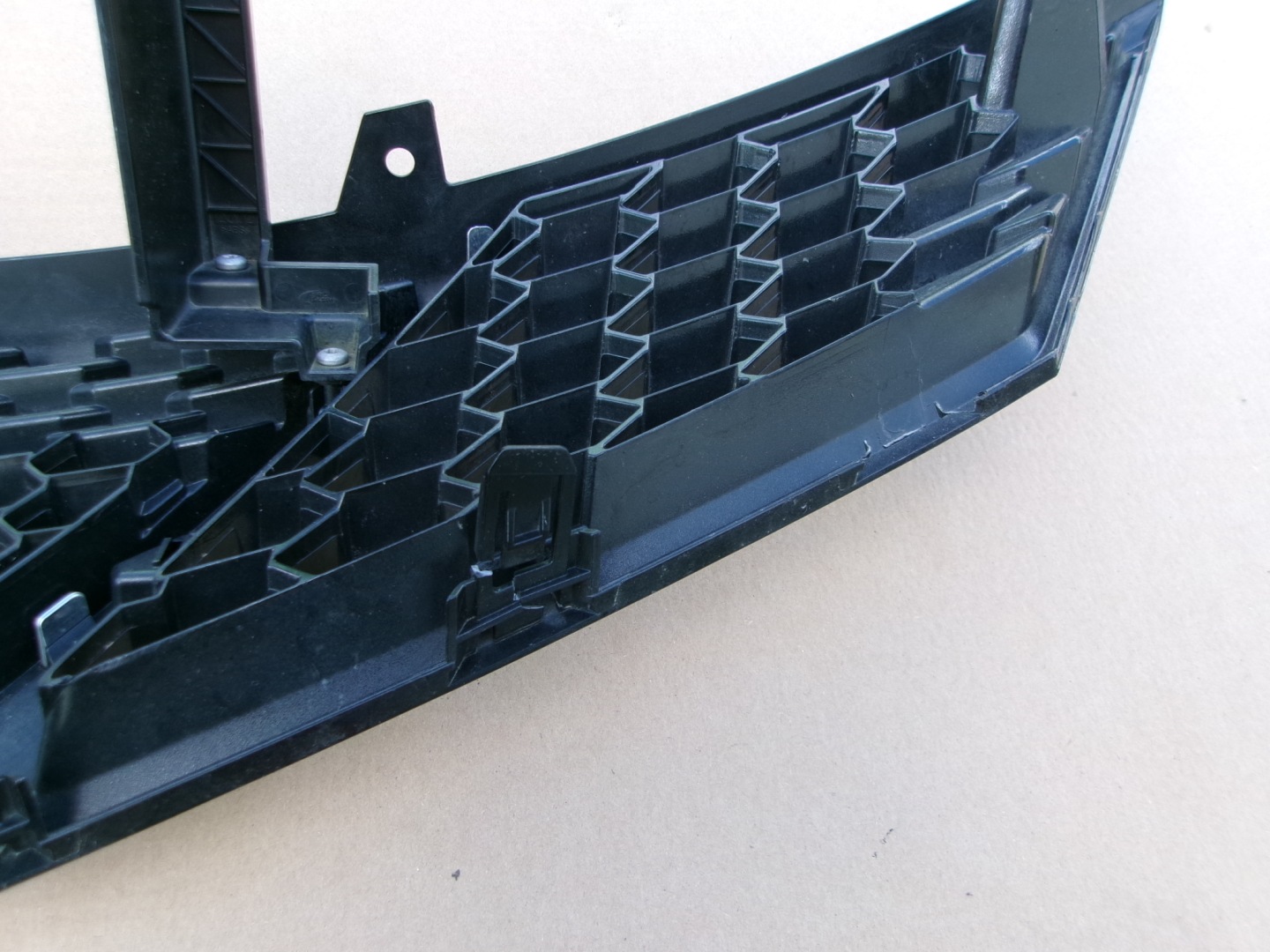 Nissan Pulsar C13 Kühlergrill FRONTGRILL Kühlergitter 623103ZL0A - Thumbnail 4