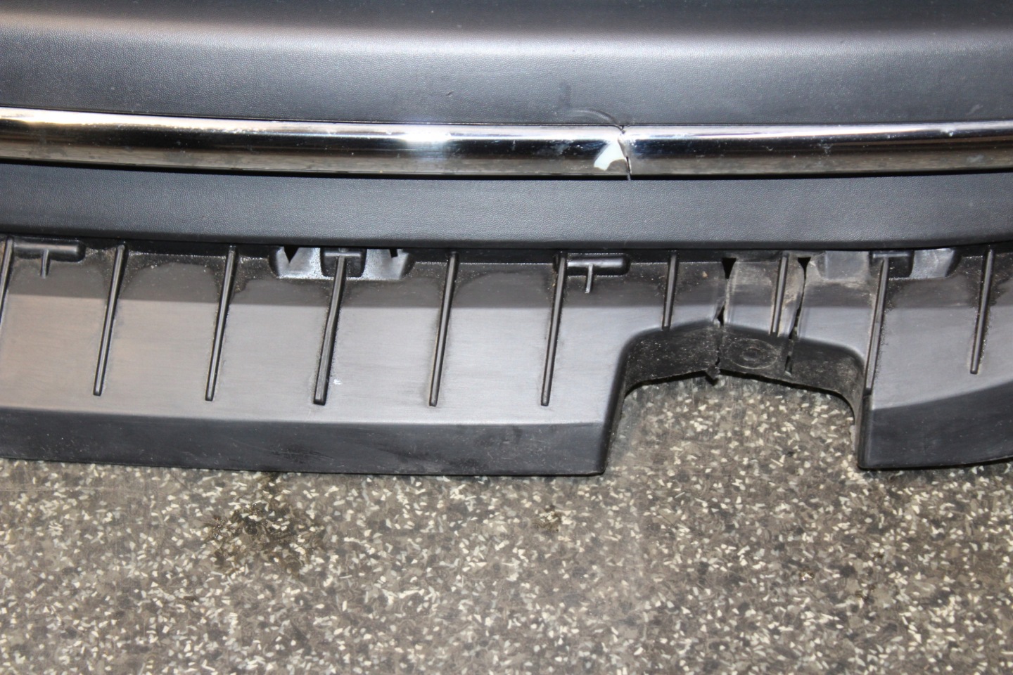 Citroen Berlingo I Kühlergrill FRONTGRILL Kühlergitter 9816749780 - Thumbnail 4