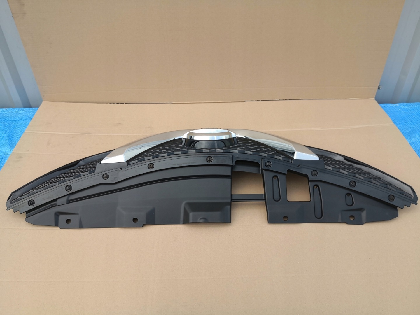 Nissan Qashqai J11 Kühlergrill FRONTGRILL Kühlergitter 623124EA0D - Thumbnail 9
