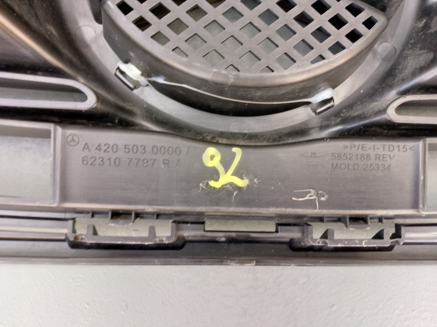 Mercedes-Benz Citan W420 Kühlergrill FRONTGRILL Kühlergitter A4205030000 - Thumbnail 9