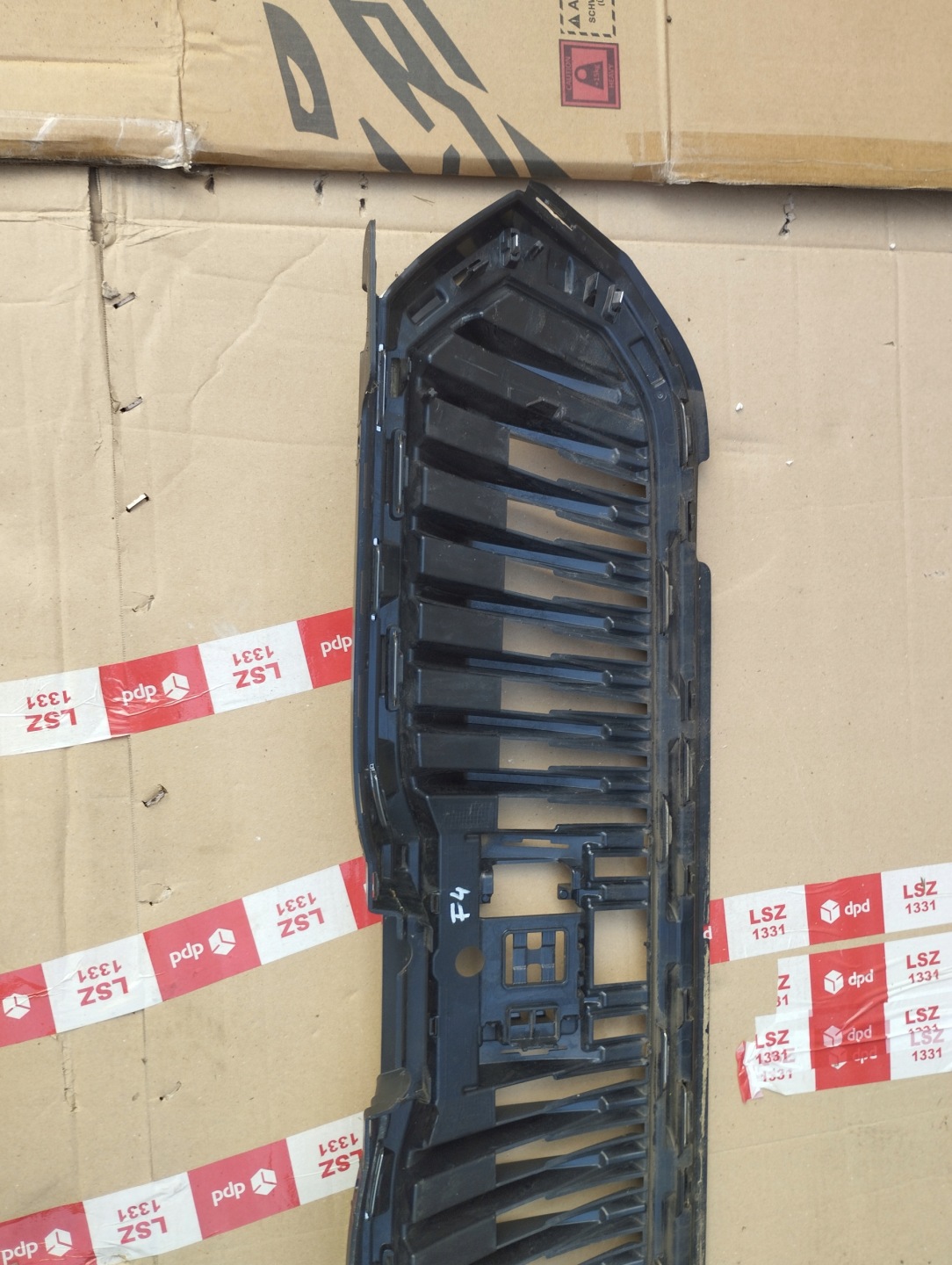 Skoda Fabia 6Y Kühlergrill FRONTGRILL Kühlergitter 6VA853653A - Thumbnail 4
