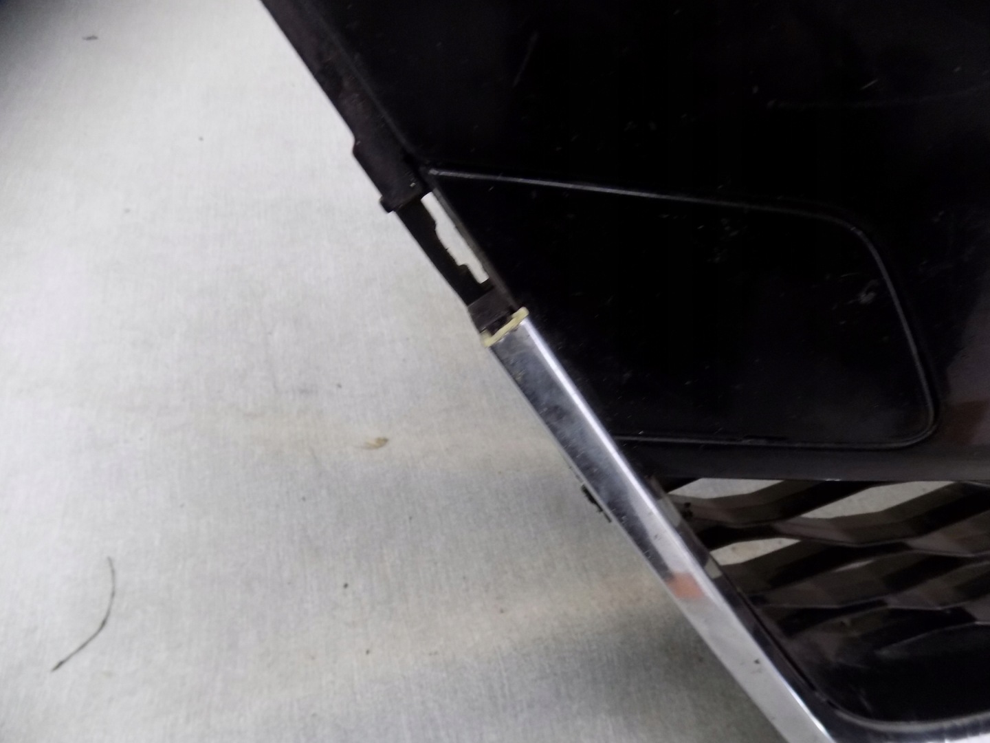 Nissan Maxima A32 Kühlergrill FRONTGRILL Kühlergitter 623104RAOA - Thumbnail 8
