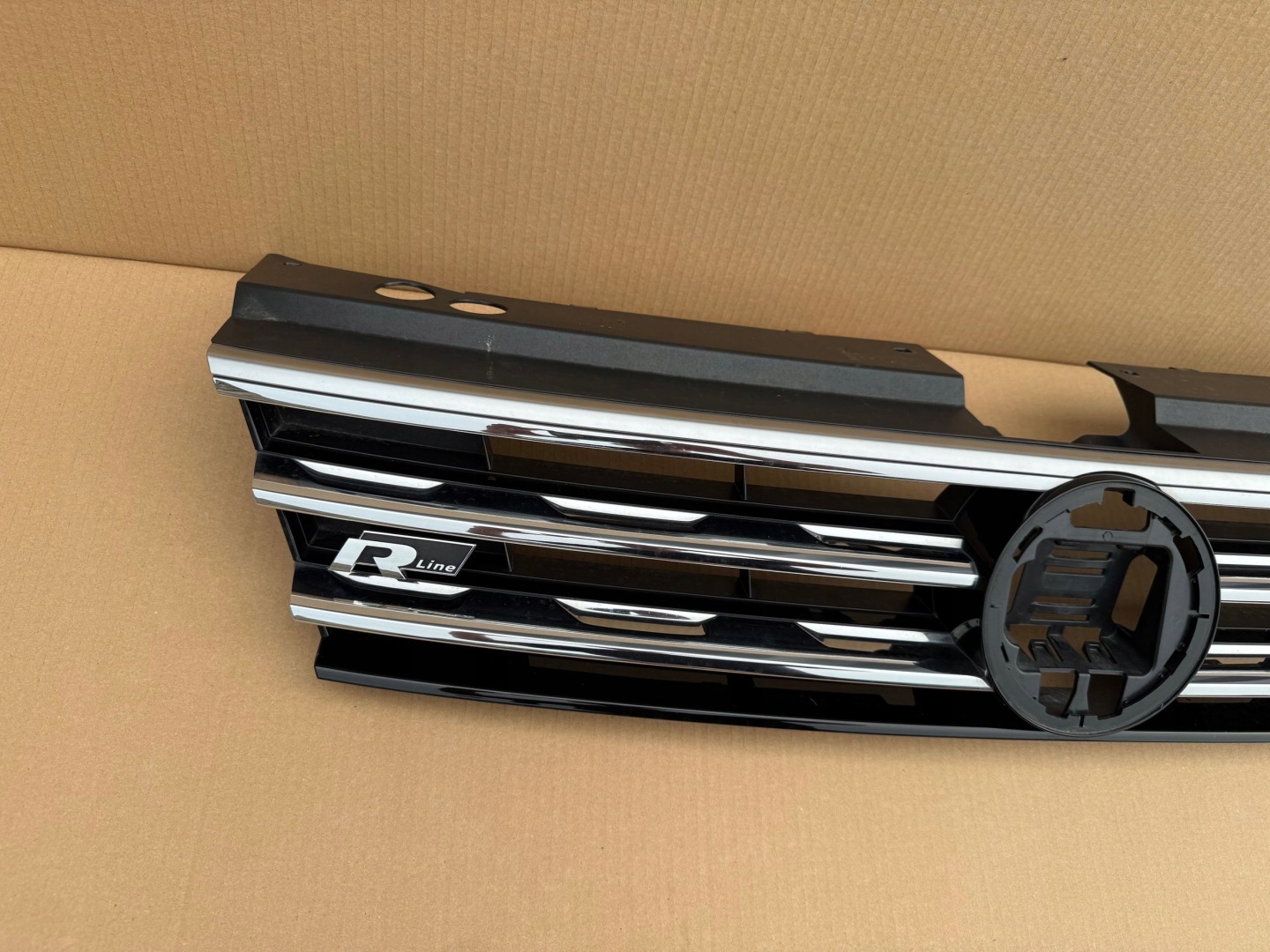 VW Tiguan Kühlergrill FRONTGRILL Kühlergitter 5NA853653RL - Thumbnail 2