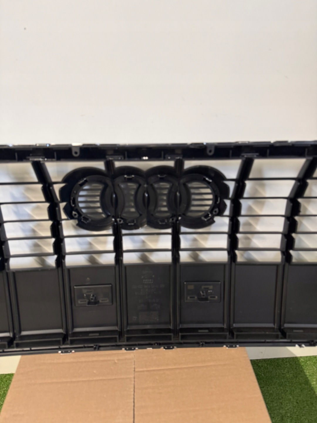 Audi Q3 Kühlergrill FRONTGRILL Kühlergitter 83A853651GR - Thumbnail 9