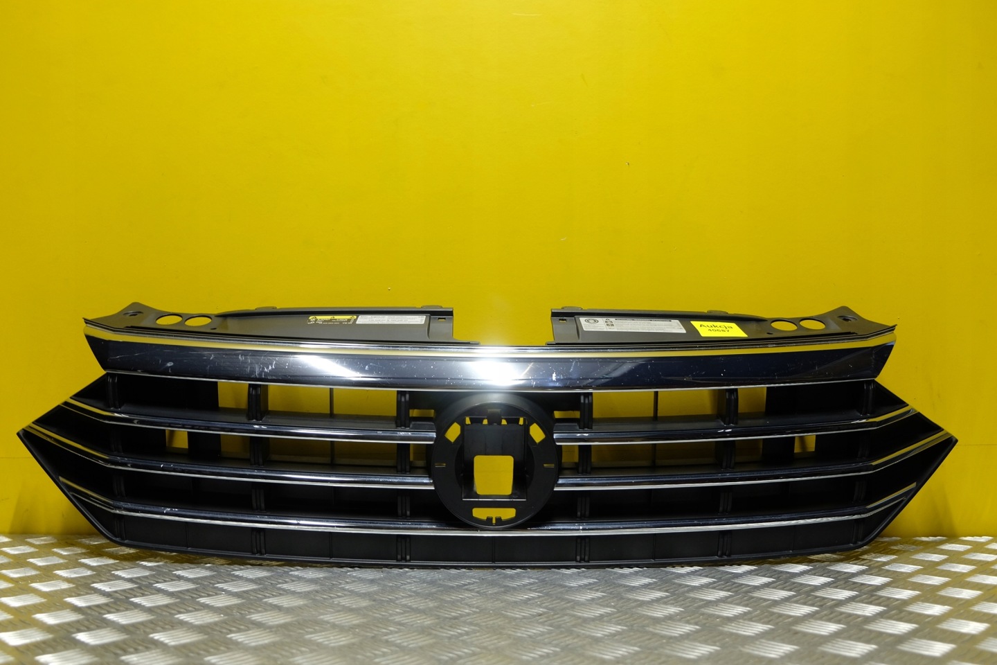 VW Jetta 17A Kühlergrill FRONTGRILL Kühlergitter 17A853653E - Thumbnail 1