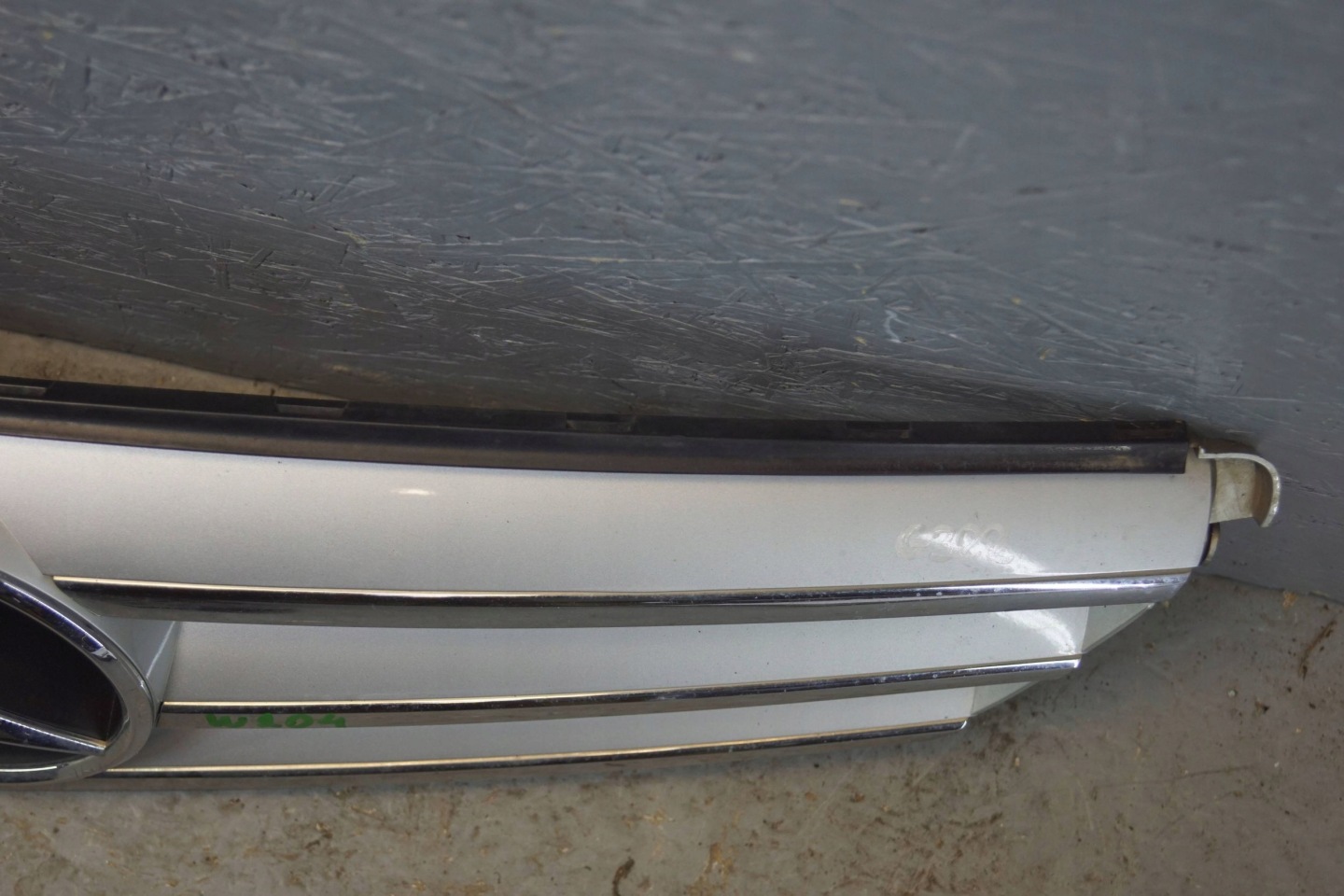 Mercedes-Benz C-Klasse W204 Kühlergrill FRONTGRILL Kühlergitter A2048800023 - Thumbnail 8