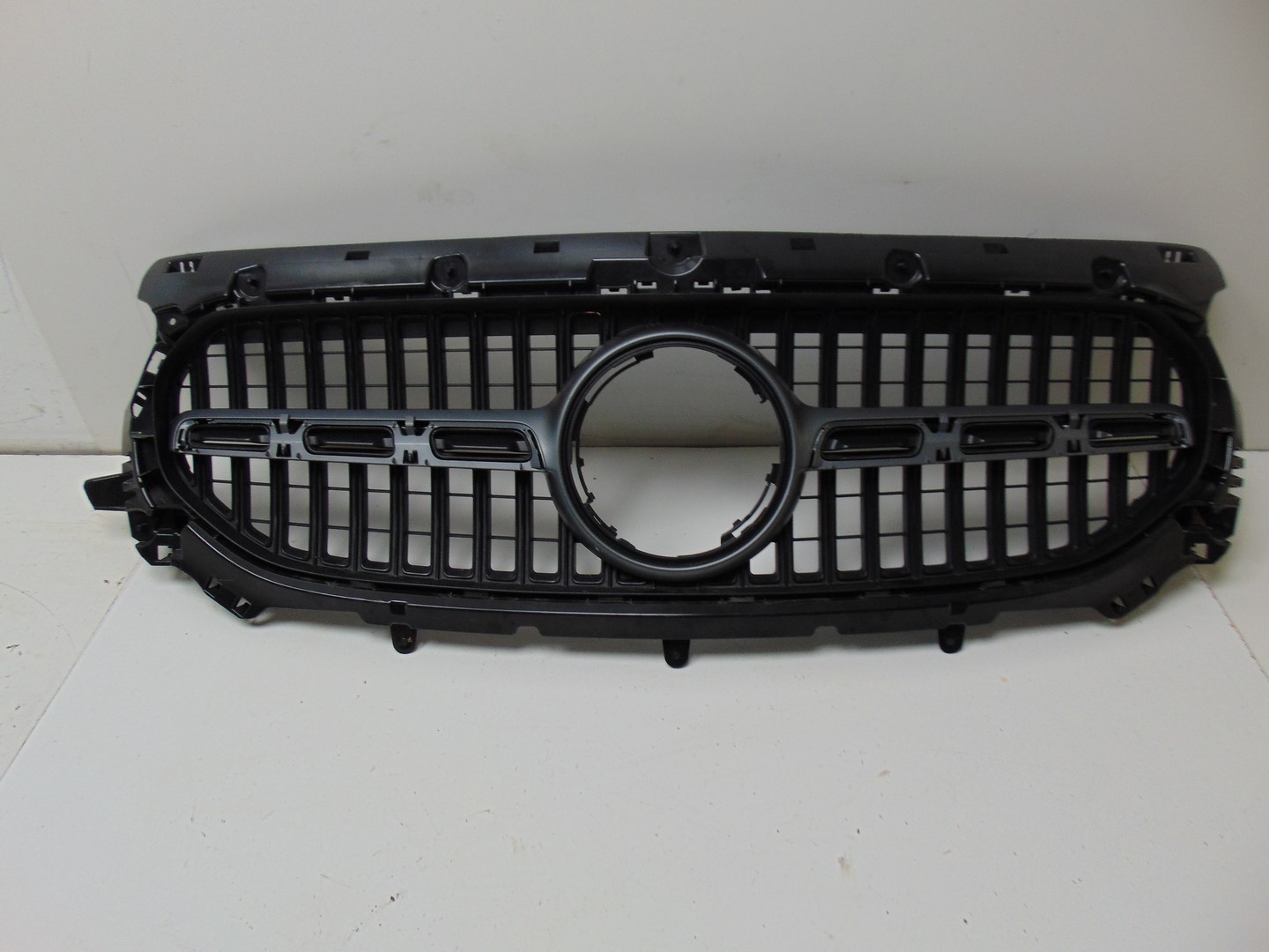 Mercedes-Benz GLA W156 Kühlergrill FRONTGRILL Kühlergitter A2478880802 - Thumbnail 2