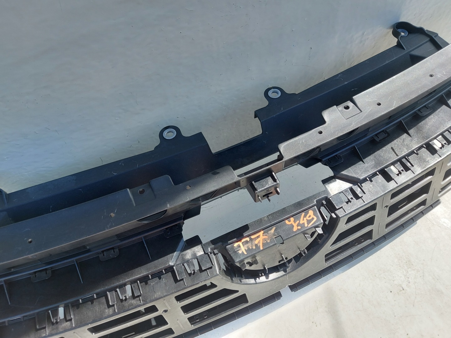 VW Transporter T7 Kühlergrill FRONTGRILL Kühlergitter 7T0807985B - Thumbnail 6