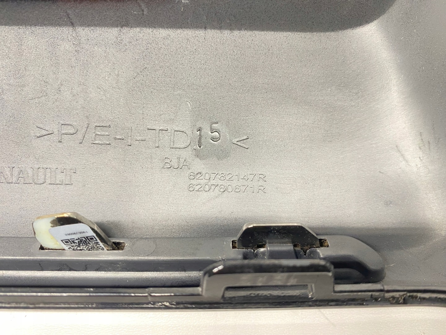 Renault Clio X98 Kühlergrill FRONTGRILL Kühlergitter 620782147R - Thumbnail 12