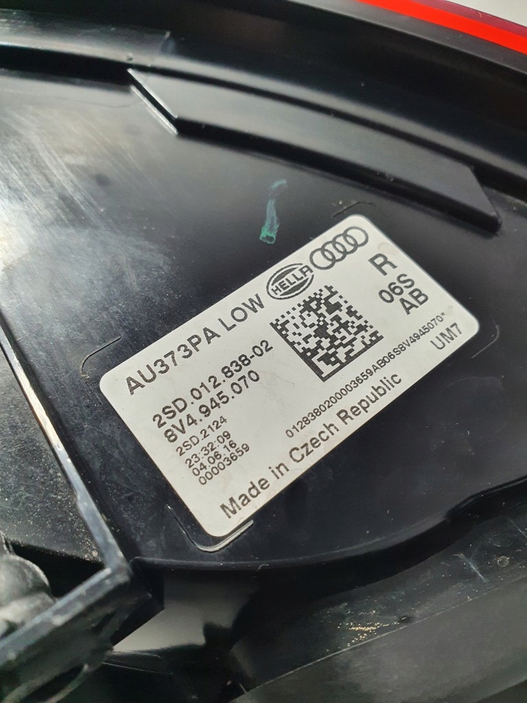 Audi A3 8V Rückleuchte 8V4945070 Rearlamp - Thumbnail 11