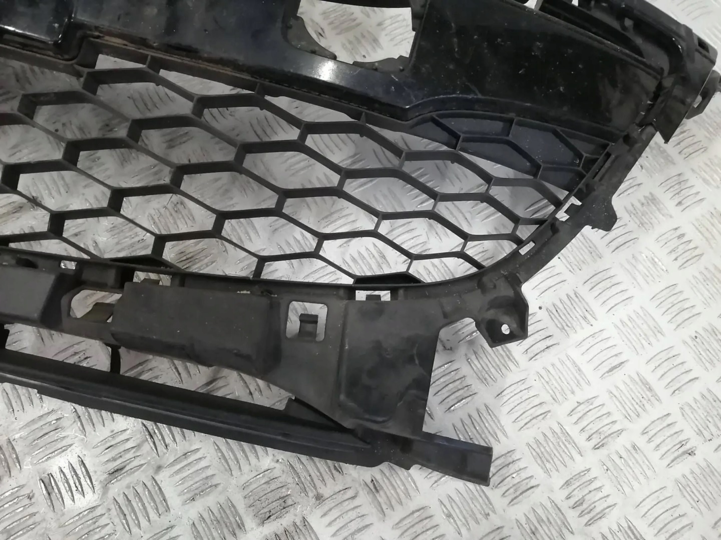 Mazda 3 BL Kühlergrill FRONTGRILL Kühlergitter BHB6501T2 - Thumbnail 8