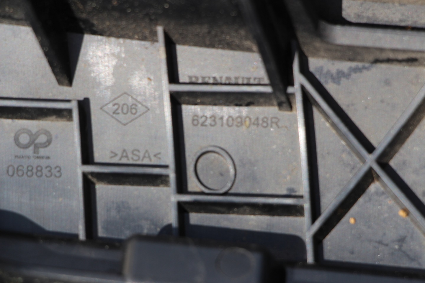 Renault Master II Kühlergrill FRONTGRILL Kühlergitter 623109048R - Thumbnail 8