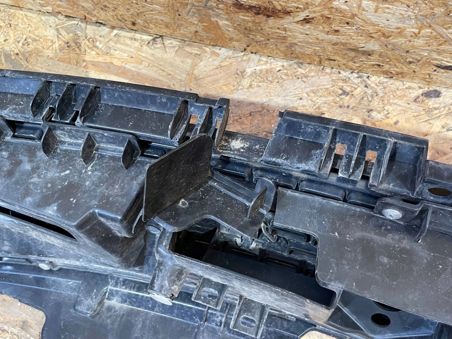 Suzuki Ignis I FH Kühlergrill FRONTGRILL Kühlergitter 7211162R0S250 - Thumbnail 9
